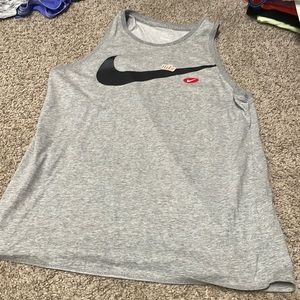 Nike tank, medium